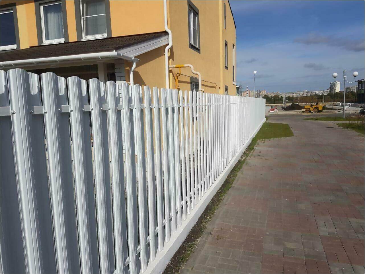 Забор из штакетника 70м фото1 в Астане