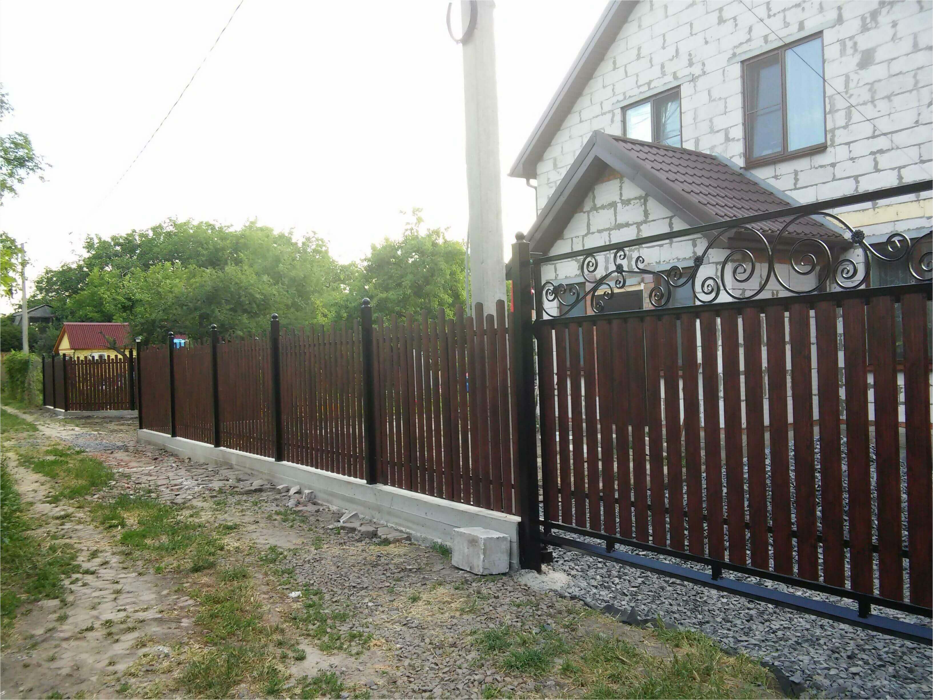 Забор из штакетника 90м фото1 в Астане