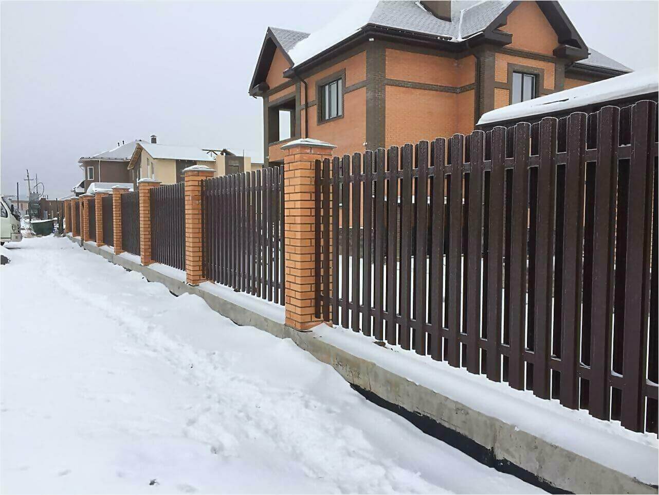 Забор из штакетника 95м фото1 в Астане