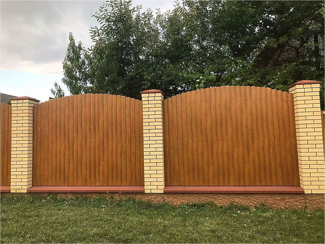 забор из штакетника 80м орех фото3 в Астане