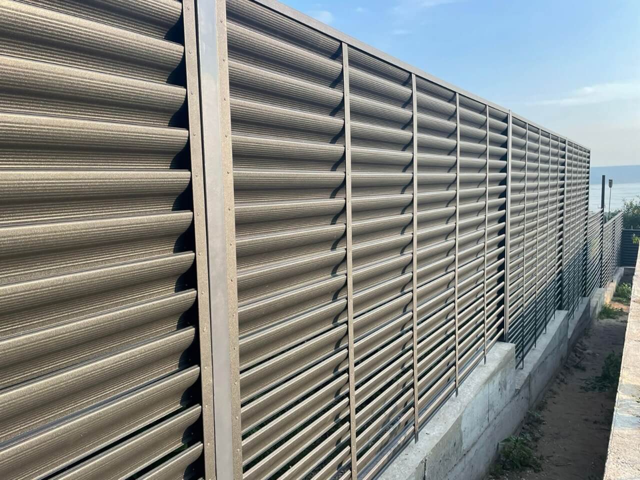 забор-жалюзи RAL7024/7024 Серый Графит двухсторонний МАТТЕ фото3 в Астане