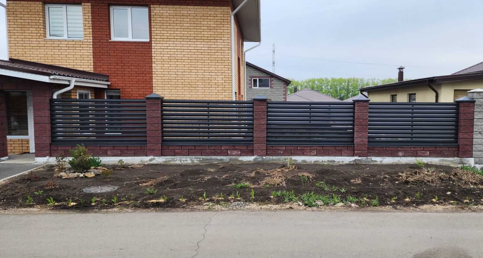 Забор-ранчо из штакетника 21м RAL7024/7024 Серый Графит МАТТЕ фото 8 в Астане