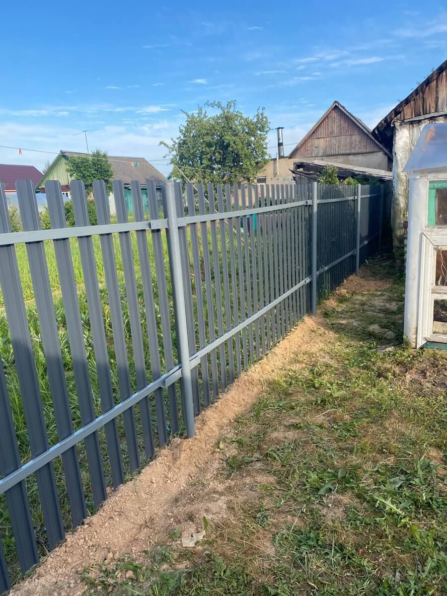 Забор из п-образного штакетника 15м RAL7024/7024 Серый Графит двусторонний в Астане