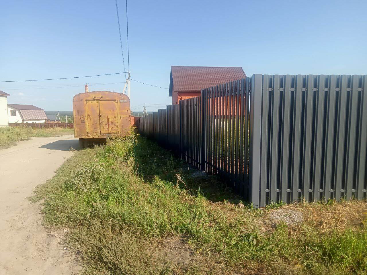 Забор из евроштакетника 21м RAL7024/7024 Серый Графит двусторонний фото 2 в Астане
