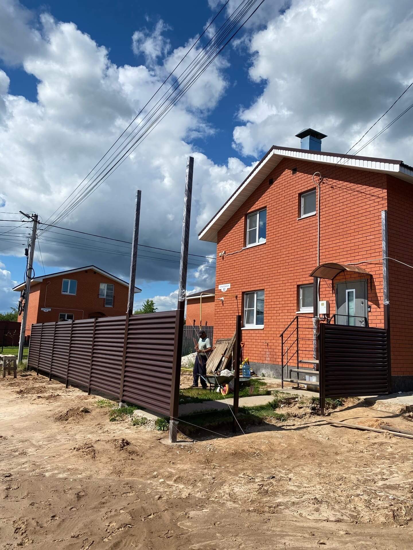 Забор-жалюзи из ламелей еврожалюзи 14м RAL8017 Шоколад фото 1 в Астане