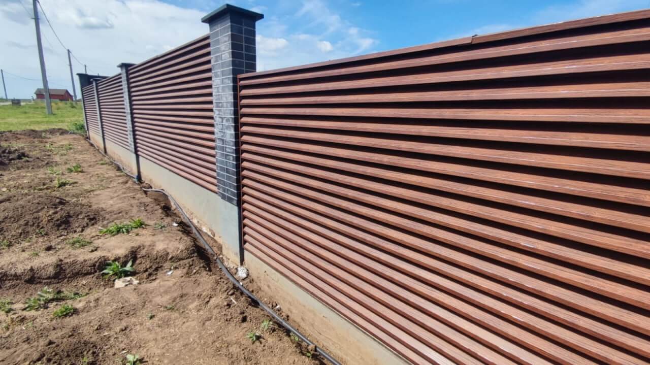 Забор-жалюзи из ламелей 54м ЭКО-Z Античный Дуб (SteelArt) в Астане