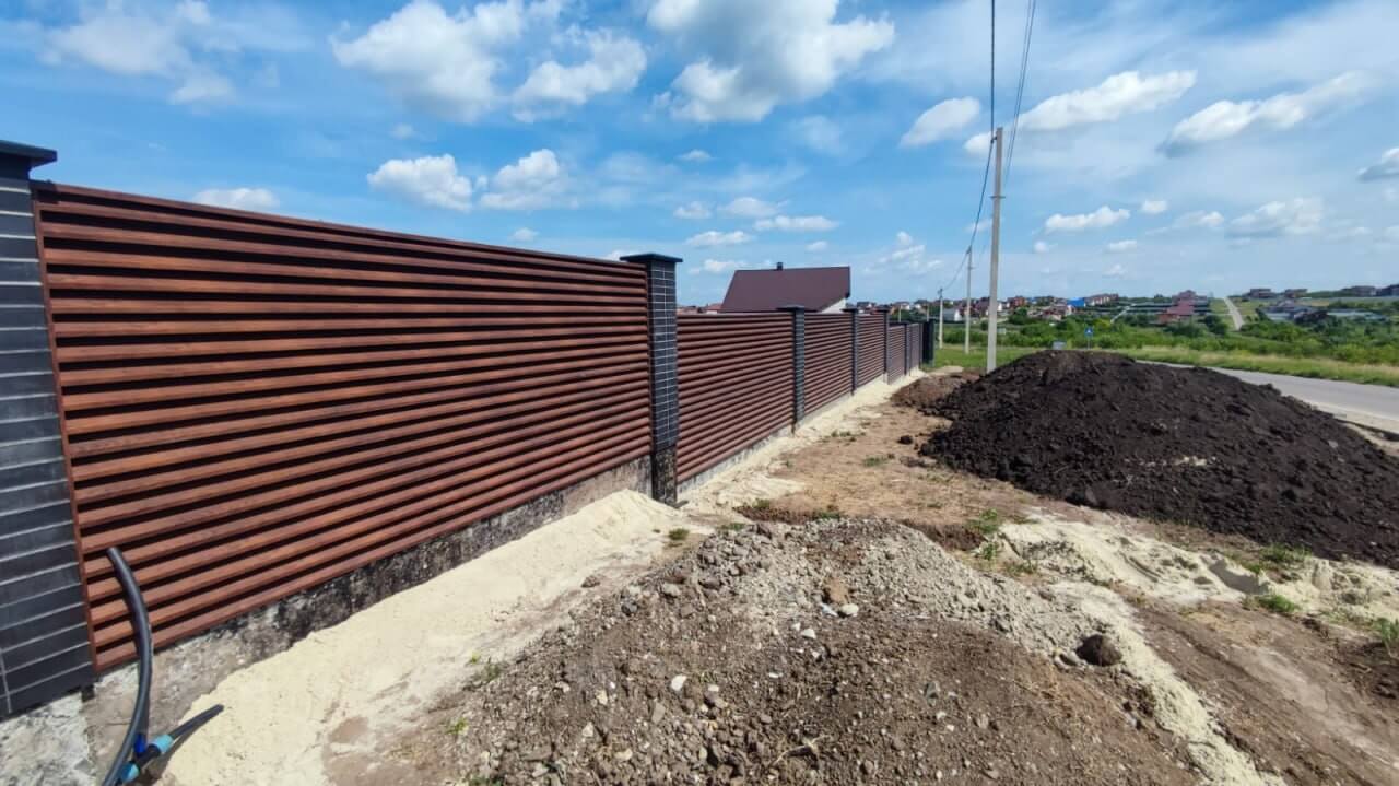 Забор-жалюзи из ламелей 54м ЭКО-Z Античный Дуб (SteelArt) фото 1 в Астане