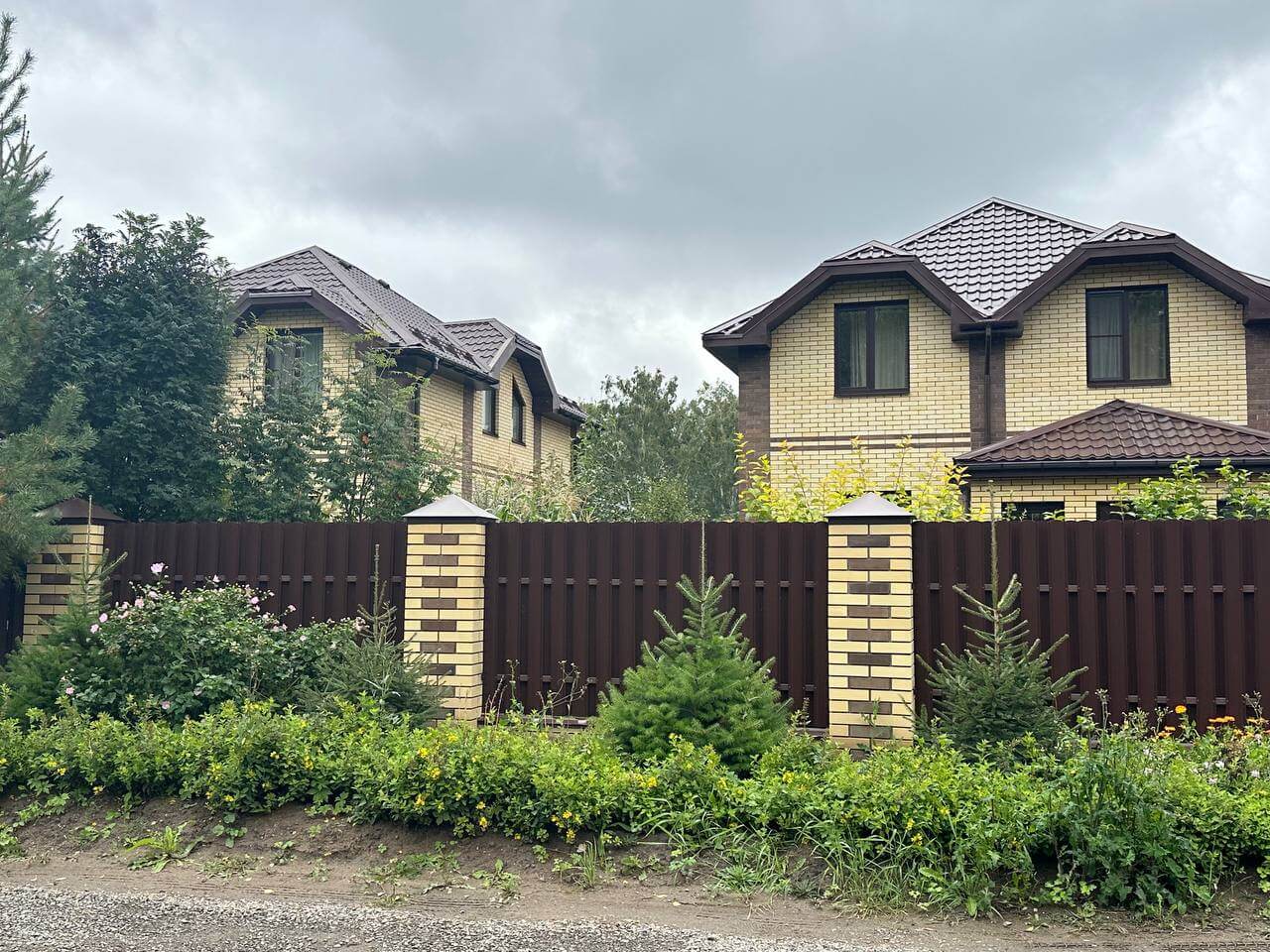 Забор из евроштакетника 24м RAL8017/8017 Шоколад двусторонний фото 1 в Астане