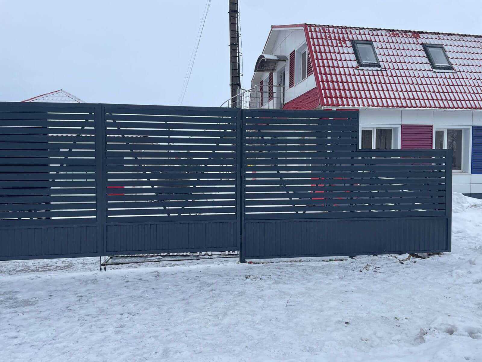 Забор-ранчо из металлического планкена 11м RAL7024 Серый Графит фото 1 в Астане