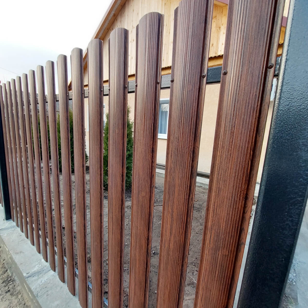 Забор из евроштакетника 13м Античный Дуб SteelArt двусторонний в Астане