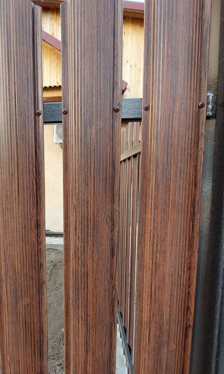 Забор из евроштакетника 13м Античный Дуб SteelArt двусторонний фото 1 в Астане