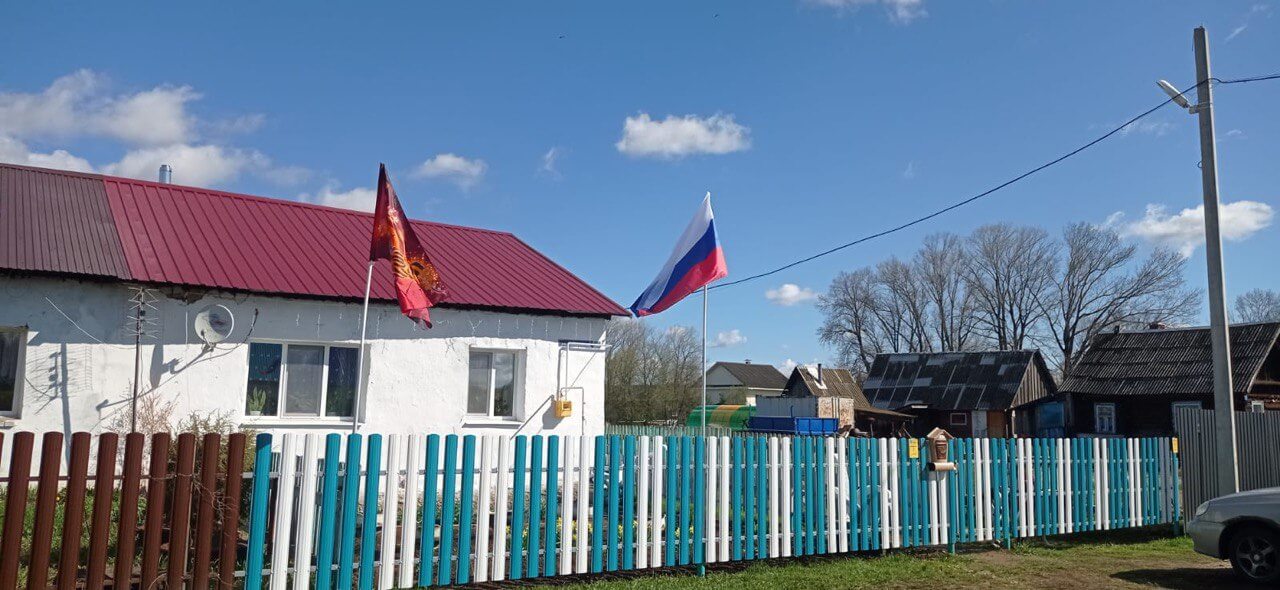 Забор из евроштакетника 16м RAL5021 Морская Волна, RAL9003 Белый фото 1 в Астане