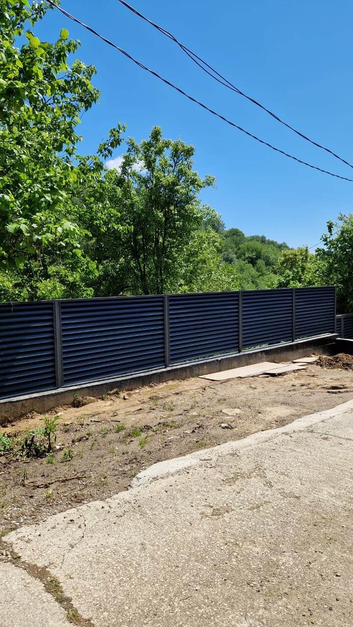 Забор-жалюзи из ламелей еврожалюзи 23м RAL7024/7024 Серый Графит двусторонний МАТТЕ фото 2 в Астане