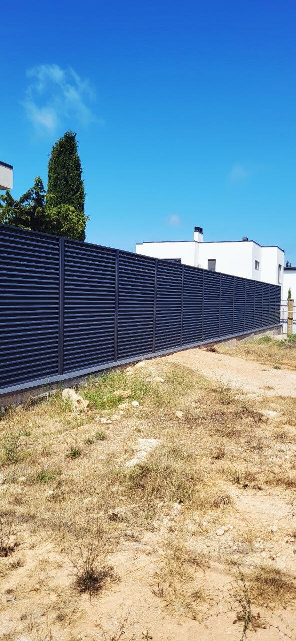 Забор-жалюзи 65м RAL7024/7024 Серый Графит МАТТЕ двусторонний фото 6 в Астане
