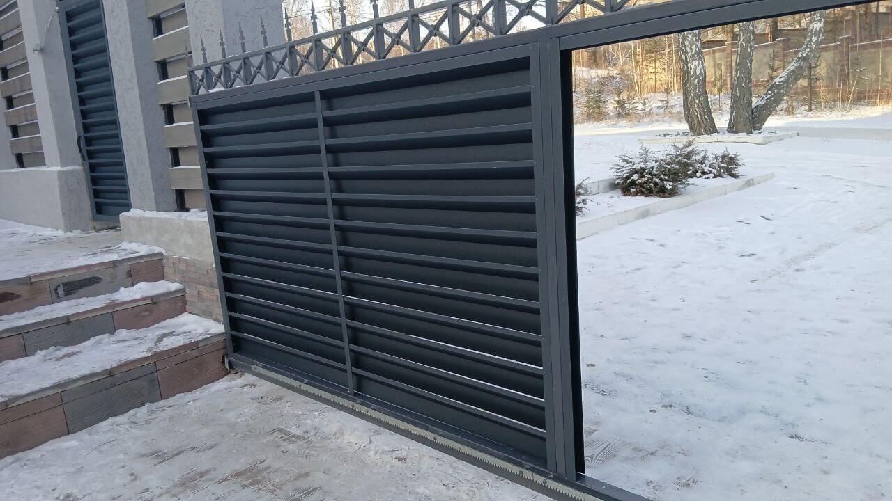 Входная группа из ламелей Хай-Тек RAL7024/7024 Серый Графит двусторонний МАТТЕ фото 16 в Астане