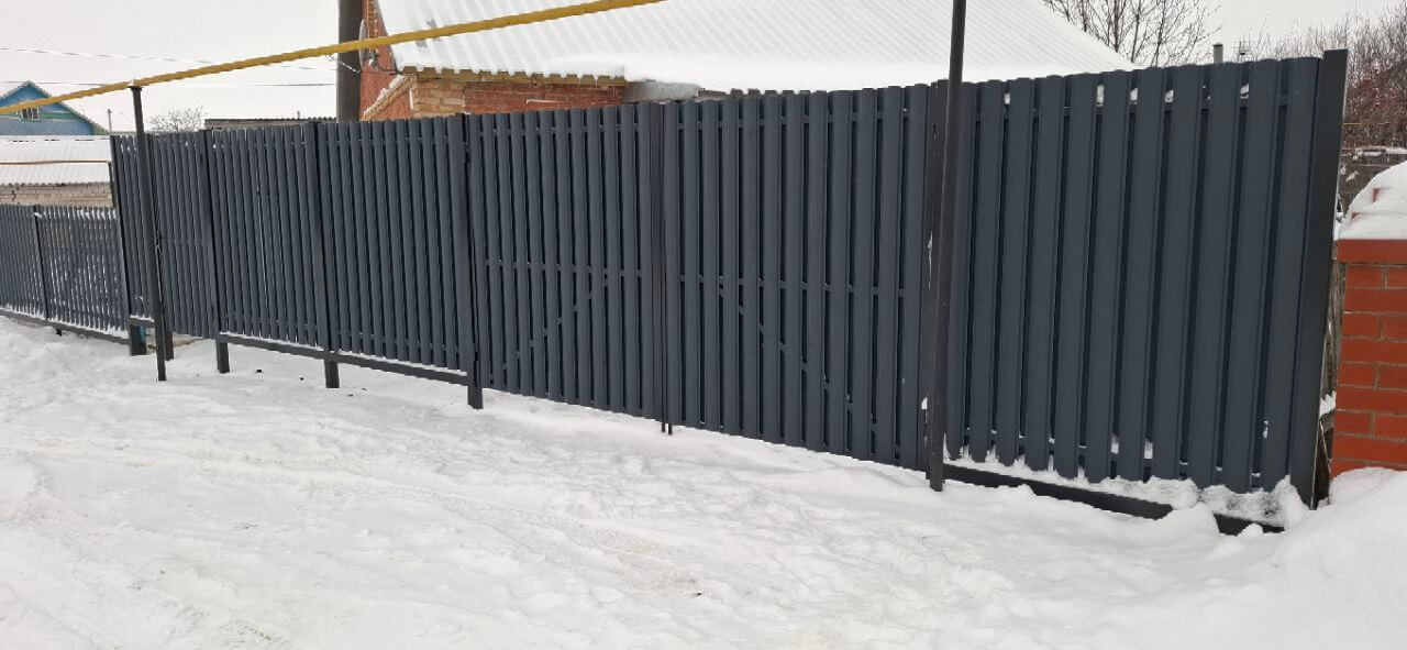 Забор из евроштакетника 27м RAL7024 Серый Графит МАТТЕ в Астане