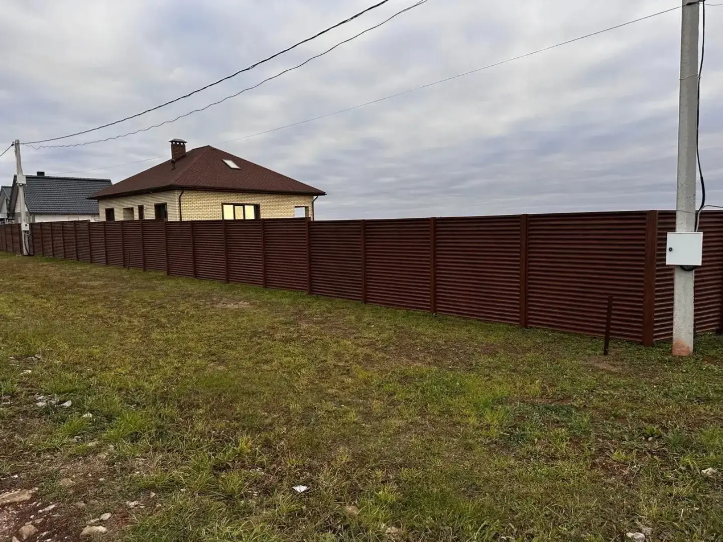 Забор-жалюзи из ламелей ЭКО-Z 58м Темный Дуб 3D Принтек фото 2 в Астане