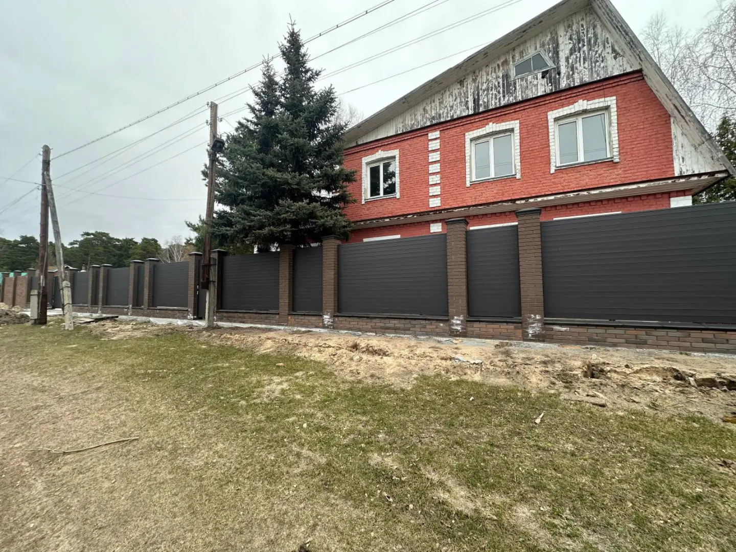 Забор-ранчо из металлического планкена 28м RAL8019 Темный Шоколад МАТТЕ фото 2 в Астане