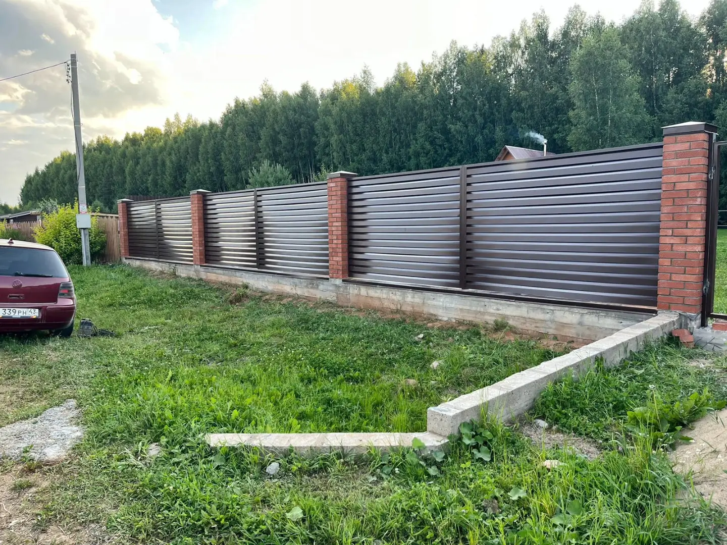 Забор-жалюзи из ламелей Хай-Тек 26м RAL8017/8017 Шоколад двусторонний в Астане