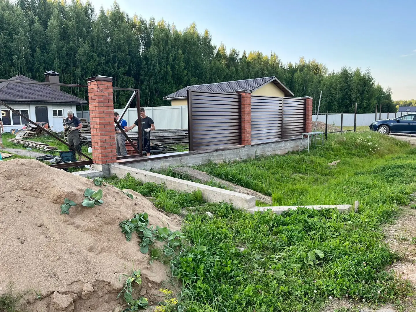Забор-жалюзи из ламелей Хай-Тек 26м RAL8017/8017 Шоколад двусторонний фото 3 в Астане